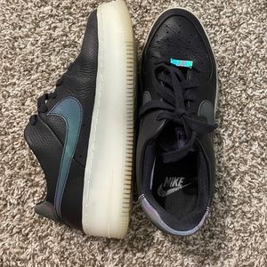 nike air force 1 sage low